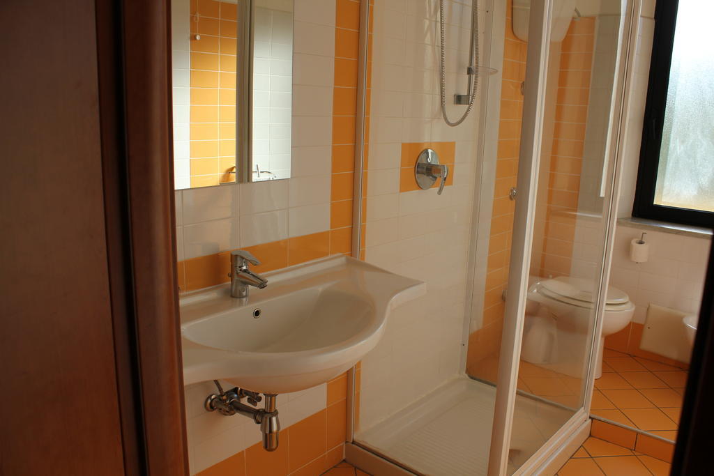 Hotel 106 Sellia Marina Zimmer foto
